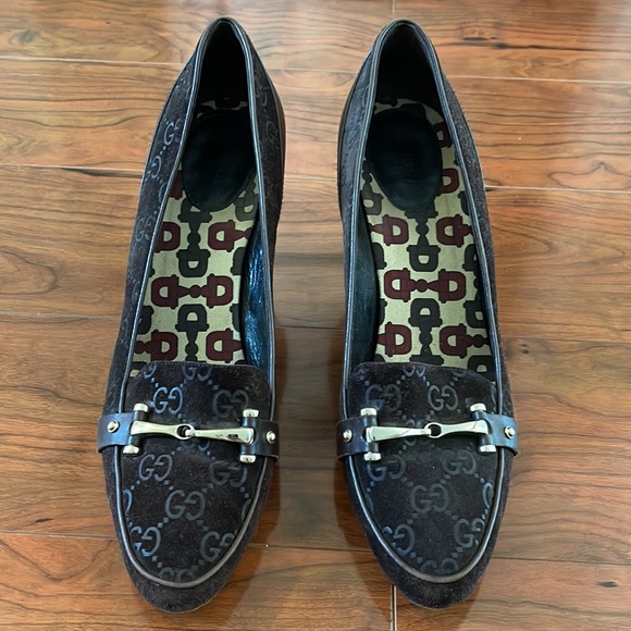 Authentic Gucci Brown GG Suede with Gold Hardware Mid High Heel Shoes - Picture 4 of 16